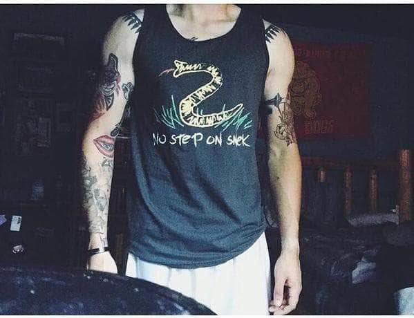 T-shirt No Step on Snek